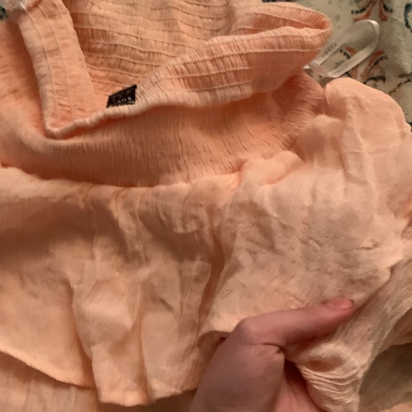 Pink Ruffle skirt - Picture 3 of 4